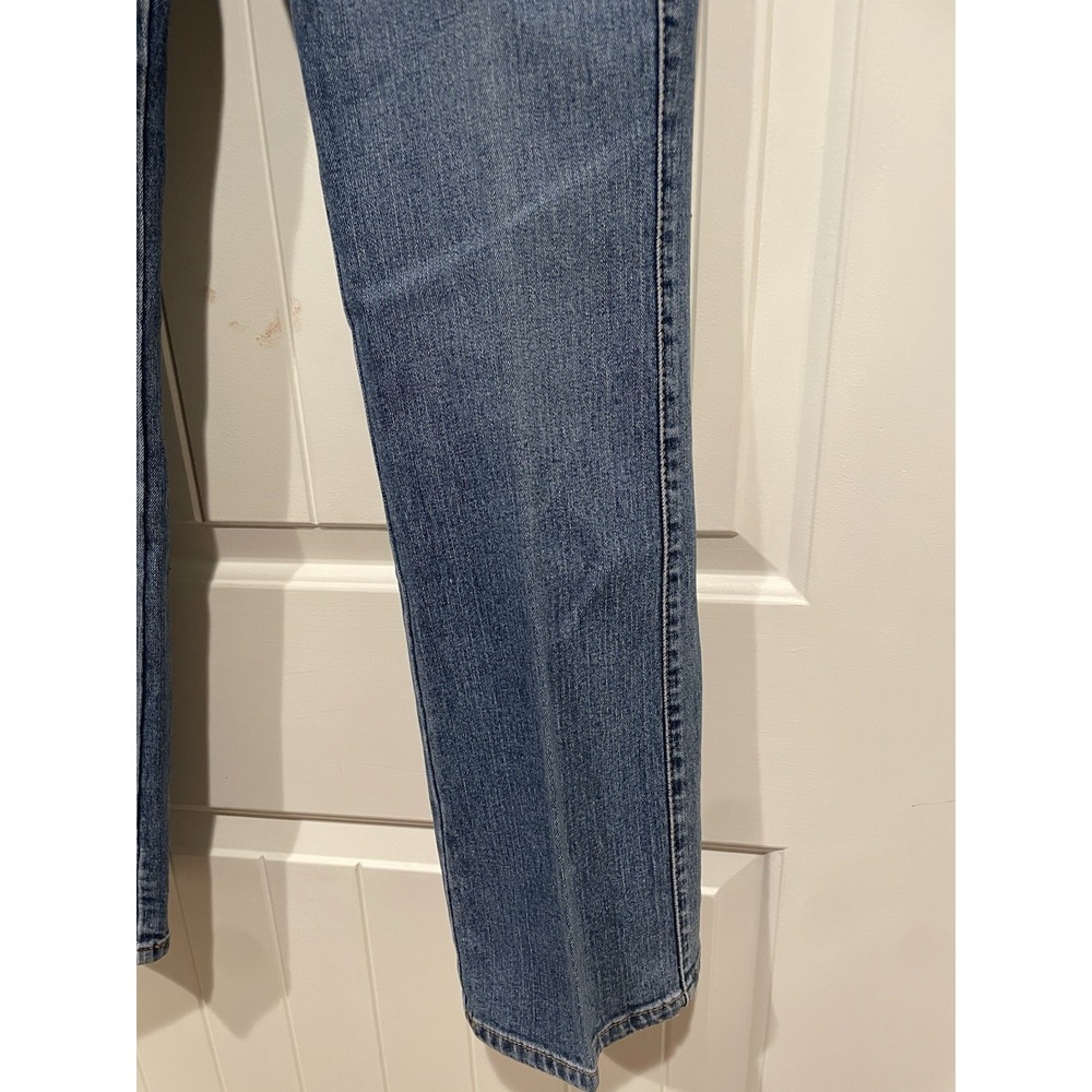 Aura From The Women At Wrangler Jeans Womens Size 4 Blue Denim Straight Leg - Picture 2 of 8